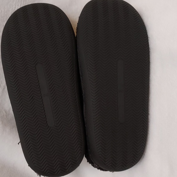 S + R Kids Slippers - Picture 4 of 11